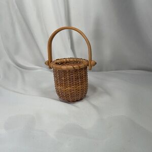 Nantucket Lightship Style Basket Vtg Woven Swing Handled Round Egg Basket Candle